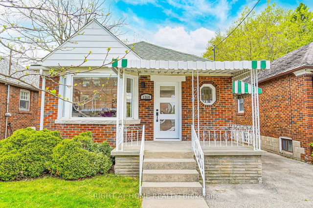 1360 Woodbine Avenue