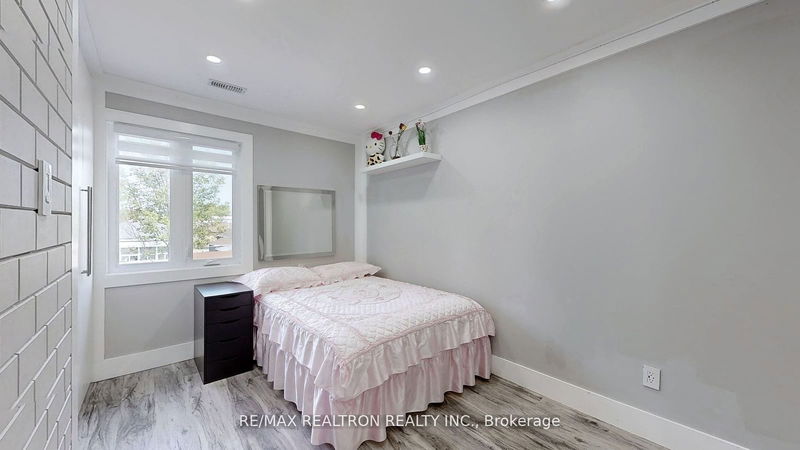 14 Kecala Rd  Toronto, M1P 1K4 | Image 19