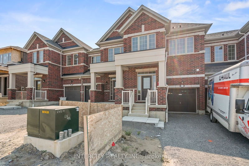 917 Elizabeth Mackenzie Dr  Pickering, L1X 0P5 | Image 1