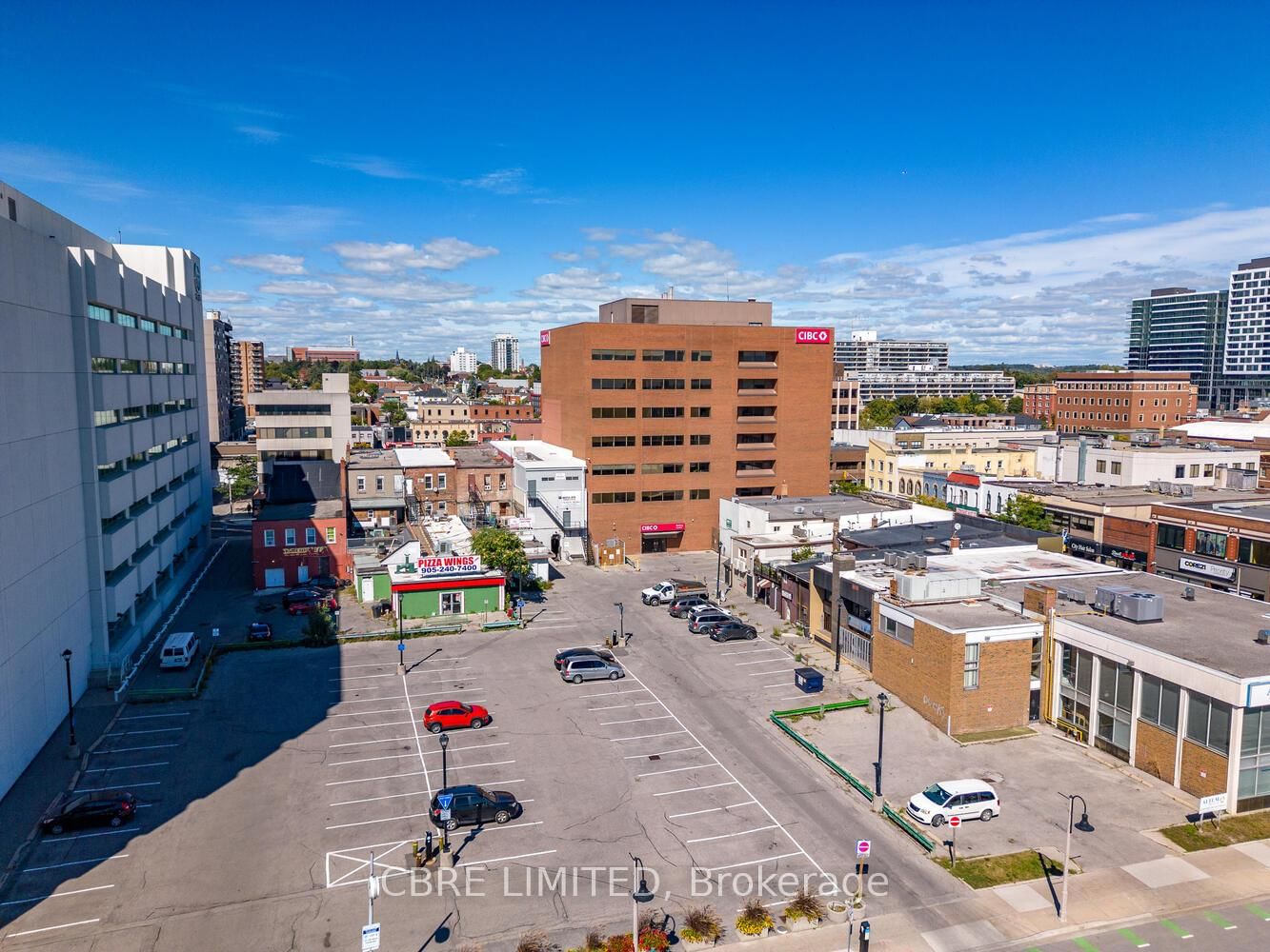 Building in 2 Simcoe Street