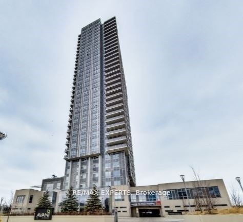 home for lease on 1105-255 Village Green Square