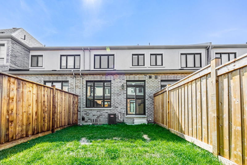 133 Laing Dr  Whitby, L1P 0N5 | Image 32