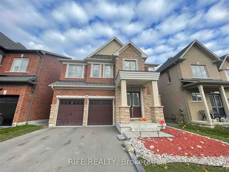 home for lease on 2521 Bandsman Crescent