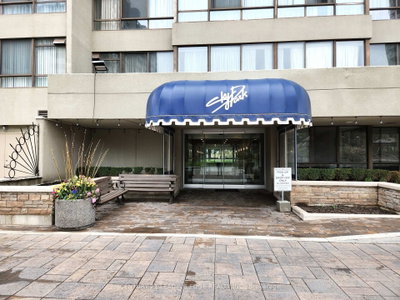 Condo sold at 304-255 BAMBURGH Circle, Toronto, Ontario, M1W 3T6 - Steeles - MLS: E9349657