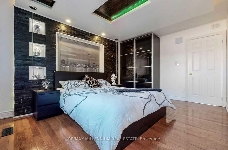 24 Royal Rouge Tr N Toronto, M1B 4T3 | Image 13