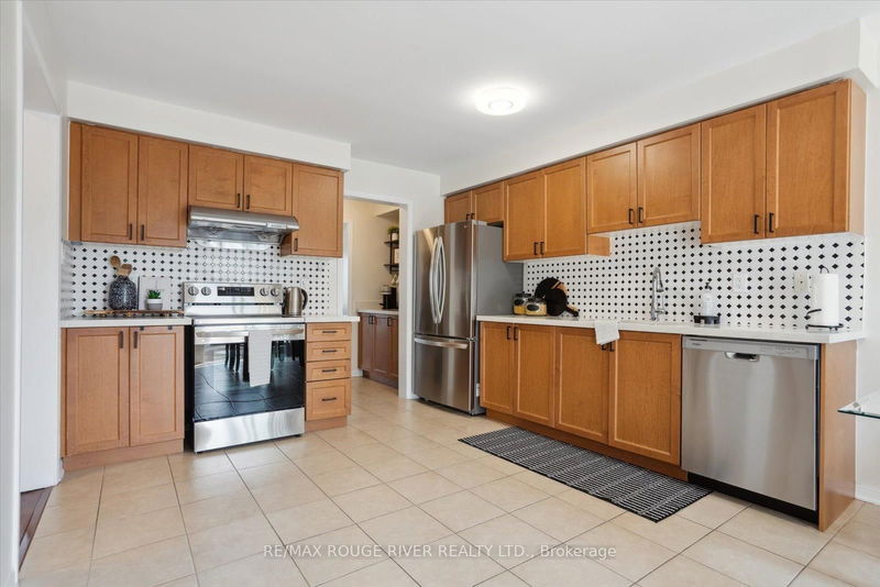 2444 William Jackson Dr  Pickering, L1X 0C3 | Image 21