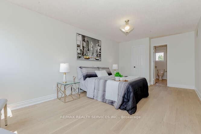 1752 Broadoak Cres  Pickering, L1V 4S2 | Image 19