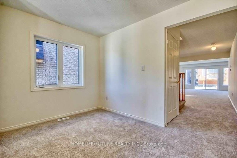 39 Barnfield Cres, Ajax, L1Z 0T3 | Image 3