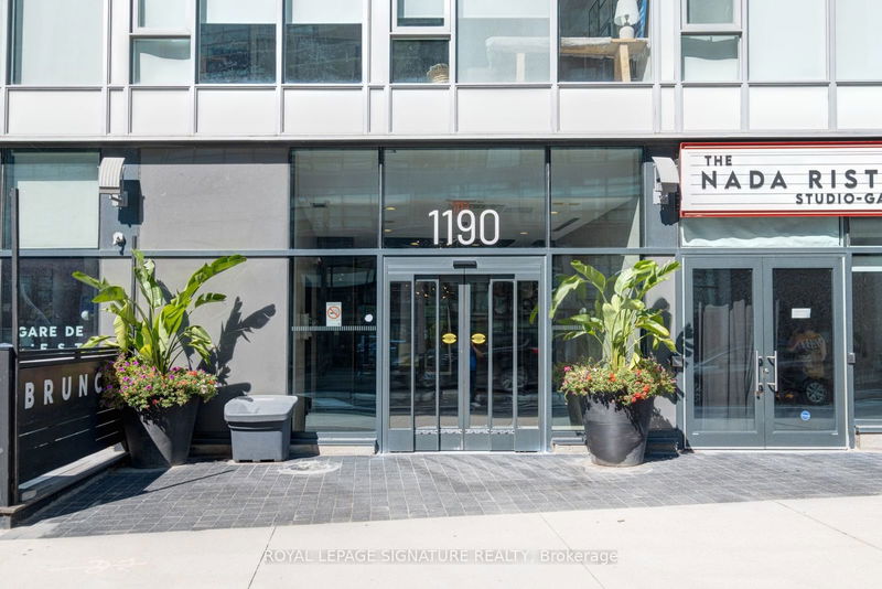  208` - 1190 Dundas St E Toronto, M4M 0C5 | Image 2