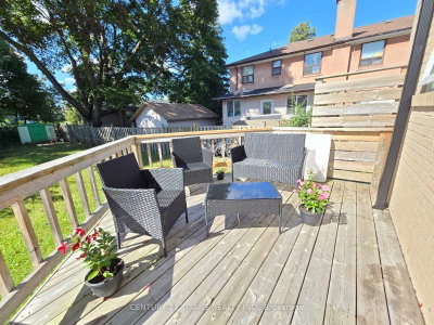 42 Pixley Crescent — more photos