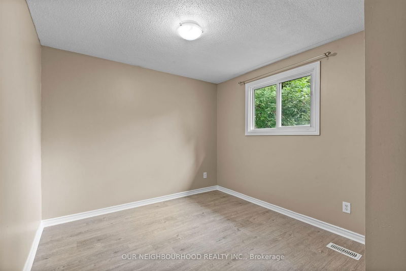 14 Lockhart Gate  Clarington, L1C 4L1 | Image 21