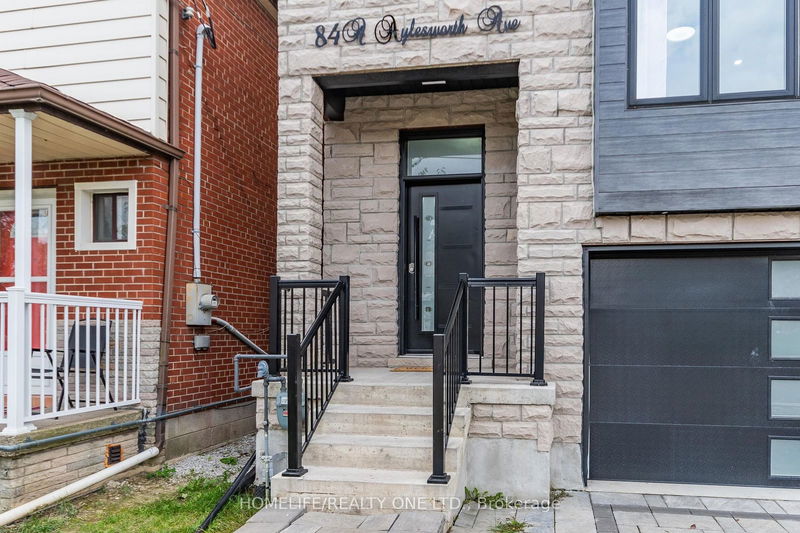 84A Aylesworth Ave  Toronto, M1N 2J6 | Image 3