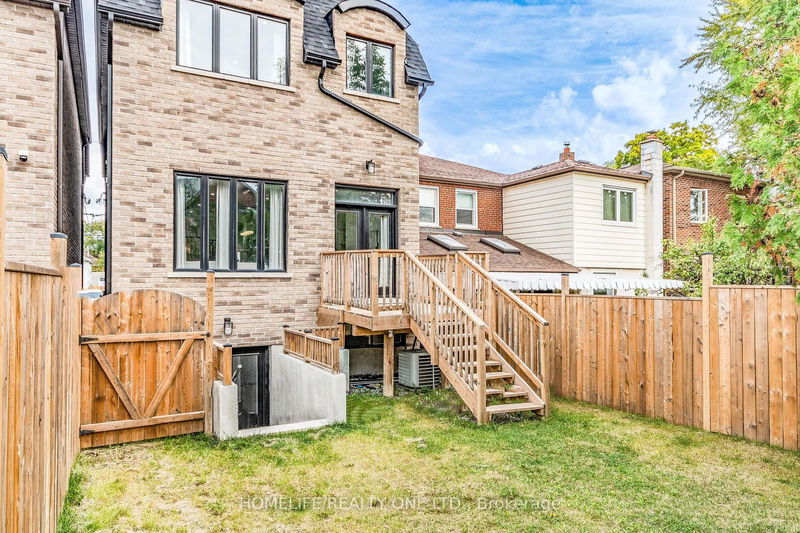 84A Aylesworth Ave  Toronto, M1N 2J6 | Image 33