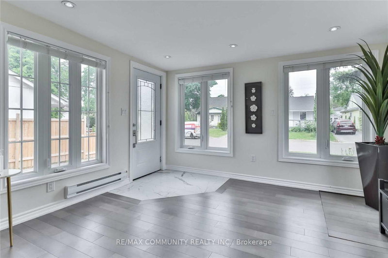 33 Windsor Ave, Ajax, L1S 2B1 | Image 2