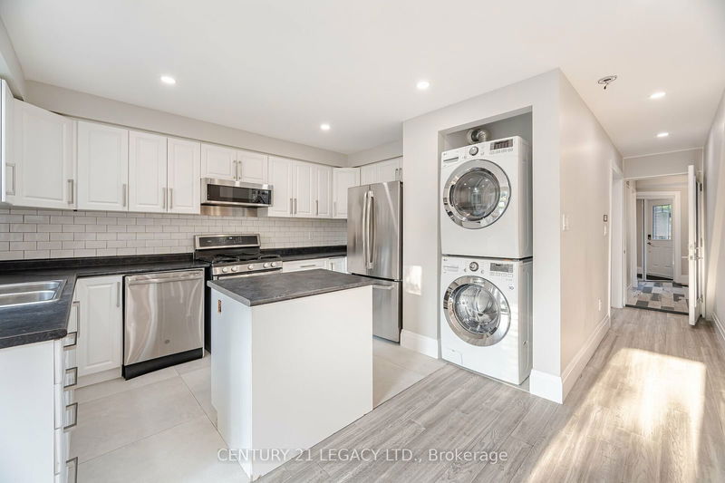 8 Kirkham Dr  Ajax, L1S 5K5 | Image 5