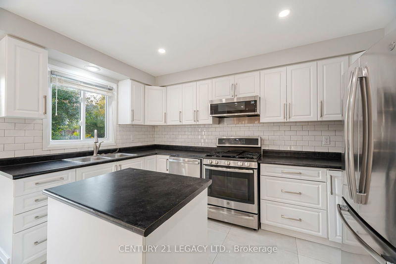 8 Kirkham Dr  Ajax, L1S 5K5 | Image 6