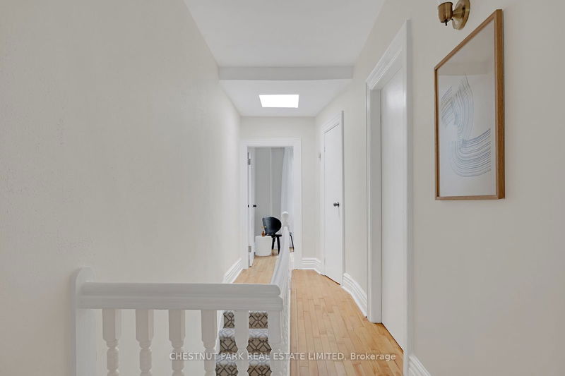 32 West Ave  Toronto, M4M 2L8 | Image 13