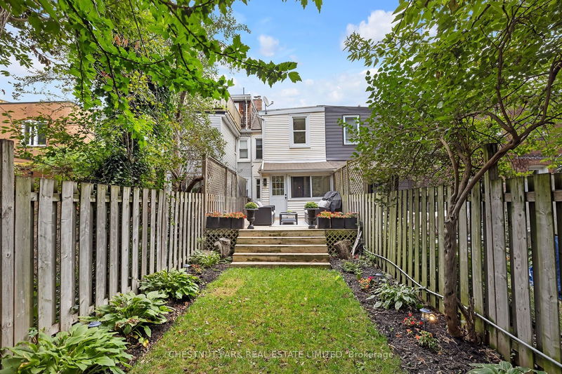 32 West Ave  Toronto, M4M 2L8 | Image 20