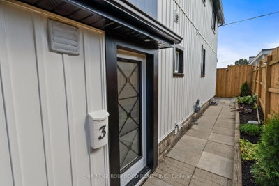 477 Montrave Avenue — more photos