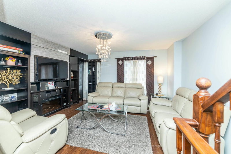 2 Strangford Lane  Toronto, M1L 0E4 | Image 12