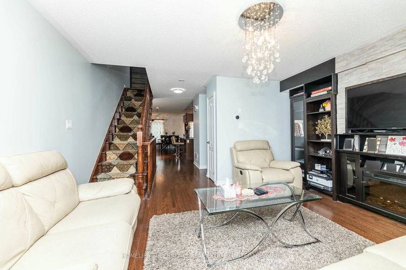 2 Strangford Lane  Toronto, M1L 0E4 | Image 14