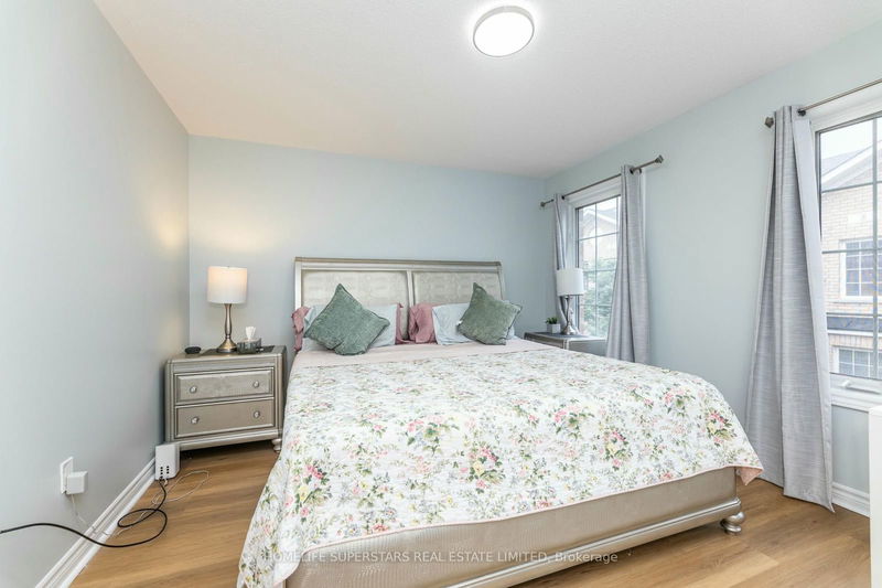 2 Strangford Lane  Toronto, M1L 0E4 | Image 26