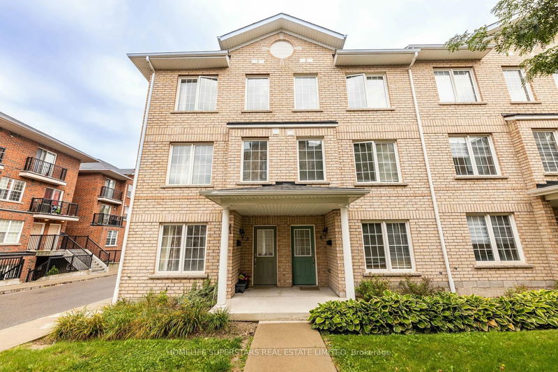 2 Strangford Lane  Toronto, M1L 0E4 | Image 40