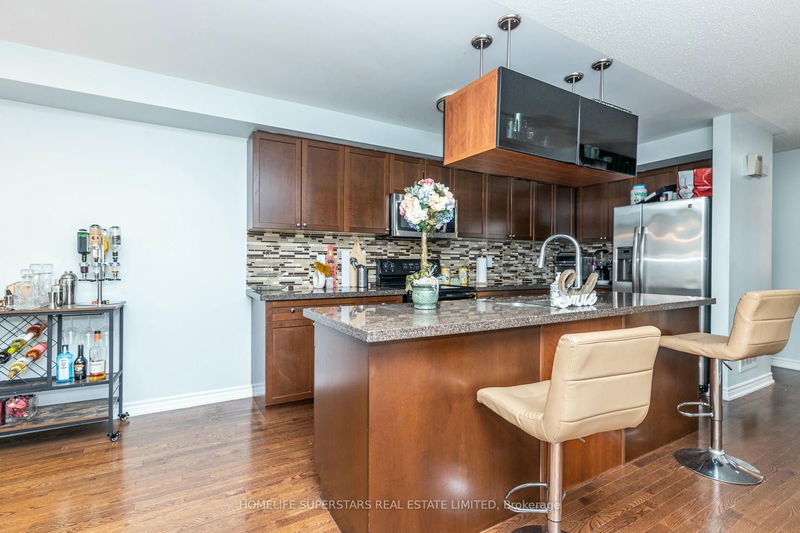 2 Strangford Lane  Toronto, M1L 0E4 | Image 5