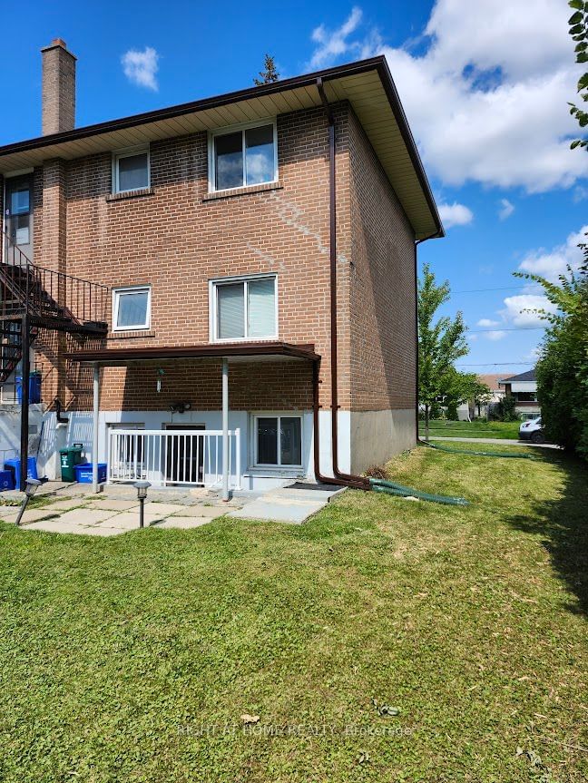 343 Frontenac Ave  Oshawa, L1J 2A7 | Image 3