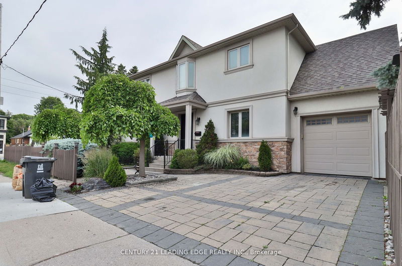 home for lease on Lower-109 Binswood Avenue