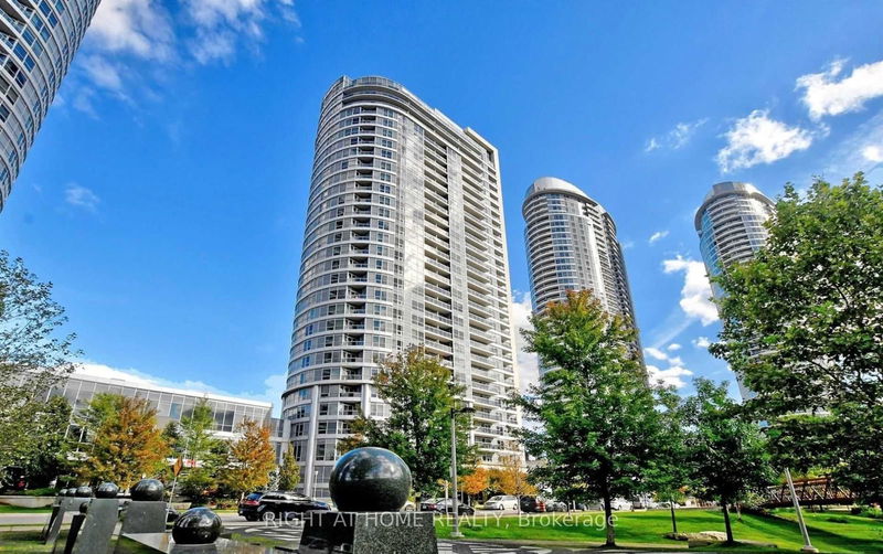 home for lease on 2810-151 Village Green Square
