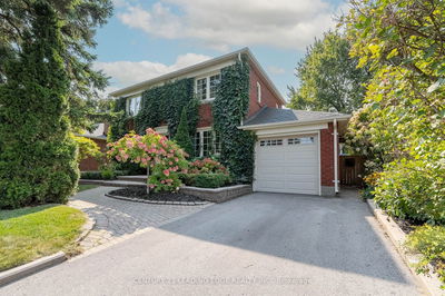 20 Scarborough Heights Blvd  Toronto, M1M 2V4 | Image 1