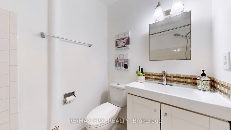  100 - 275 Broadview Ave  Toronto, M4M 3H5 | Image 11