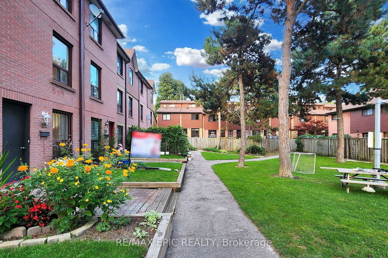  100 - 275 Broadview Ave  Toronto, M4M 3H5 | Image 2