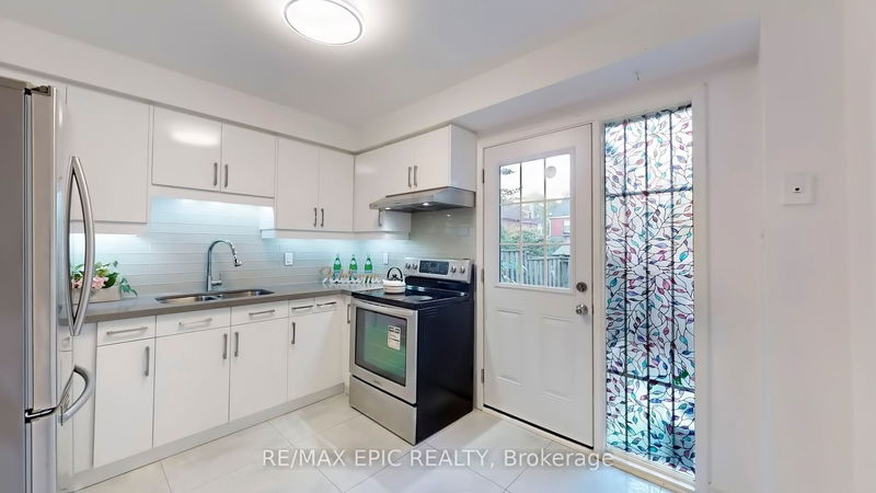  100 - 275 Broadview Ave  Toronto, M4M 3H5 | Image 3