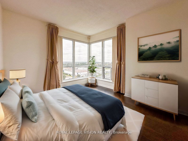 home for lease on 2106-11 Lee Centre Drive