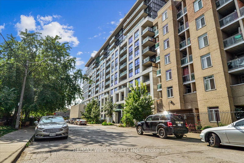 home for sale on 307-8 Trent Avenue