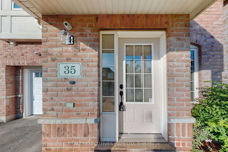 35 Lloydminster Ave  Ajax, L1Z 0N8 | Image 3