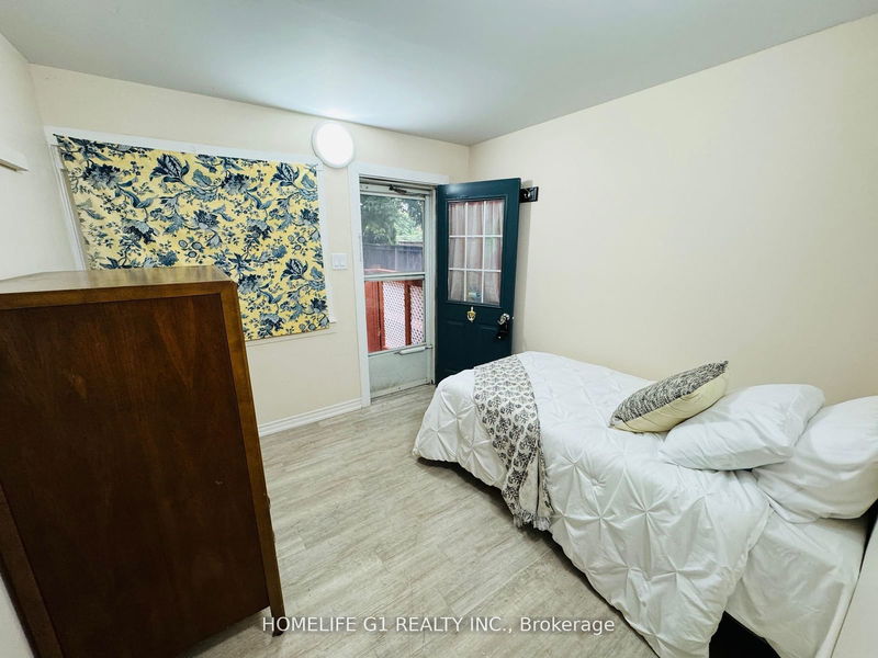 23 Myrtle Ave  Toronto, M4M 2A3 | Image 5