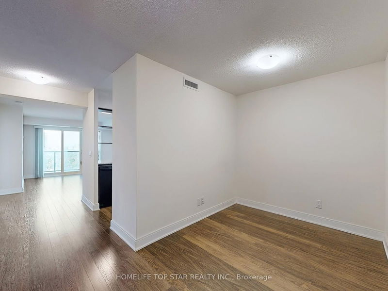  2821 - 135 Village Green Sq  Toronto, M1S 0G4 | Image 21