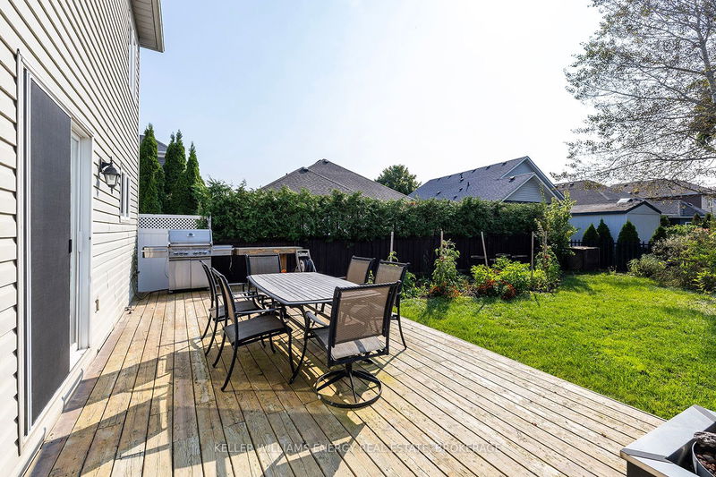 67 Beacham Cres  Clarington, L1B 1N1 | Image 35