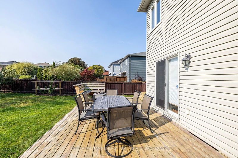 67 Beacham Cres  Clarington, L1B 1N1 | Image 37