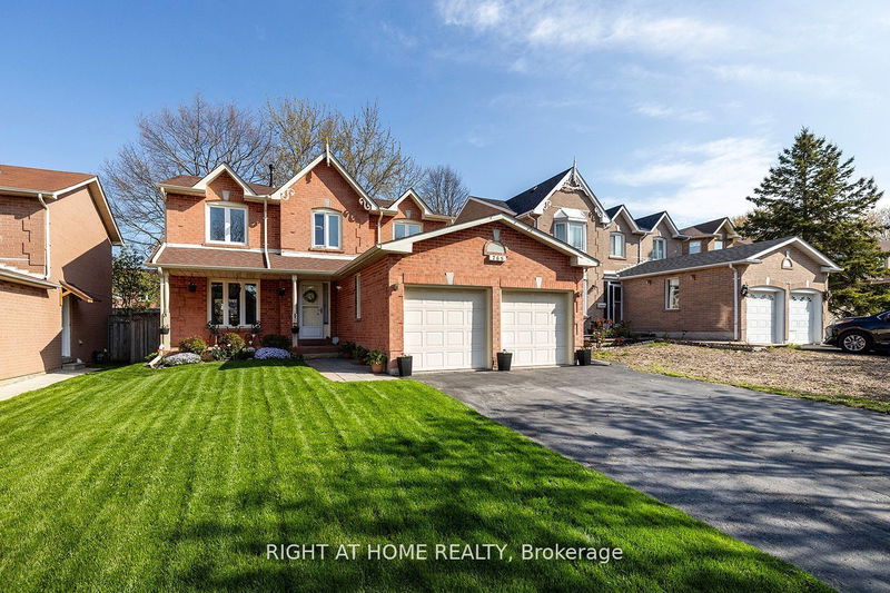 765 Barnes Cres  Oshawa, L1J 8K1 | Image 1