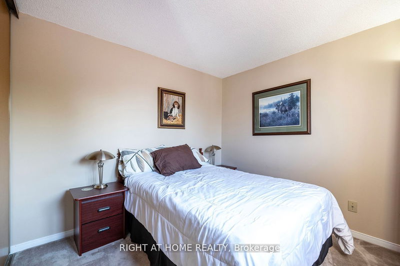 765 Barnes Cres  Oshawa, L1J 8K1 | Image 22