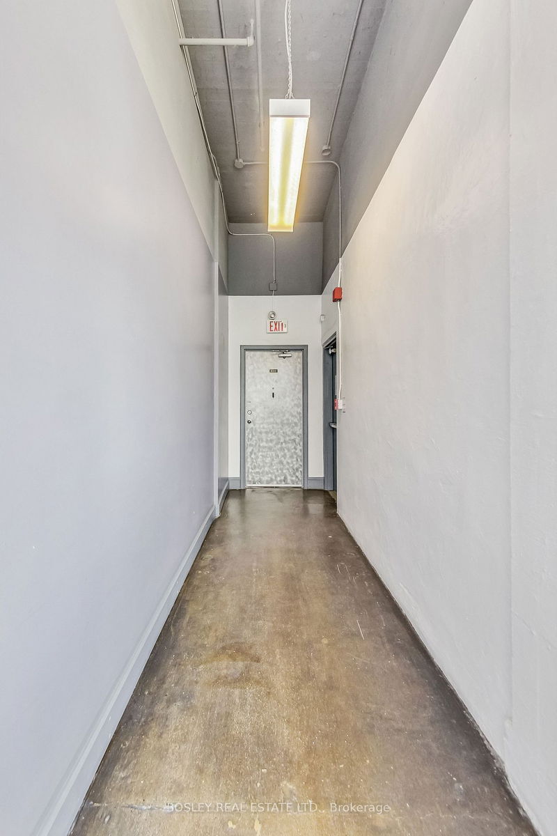  400 - 245 Carlaw Ave  Toronto, M4M 2S1 | Image 4