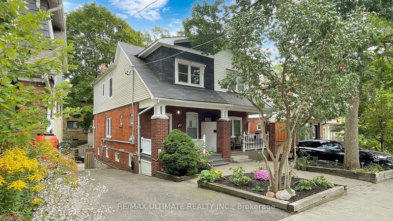 157 Gainsborough Rd  Toronto, M4L 3C3 | Image 2