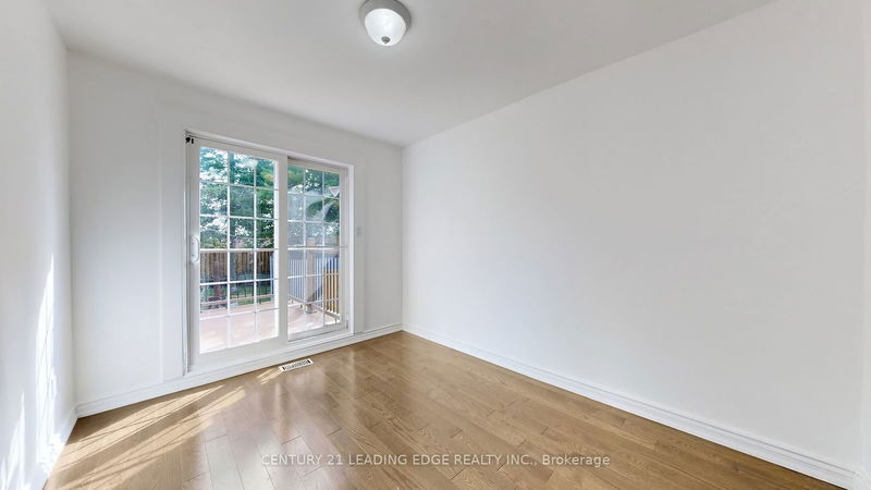 105 Gilroy St  Toronto, M1P 2A2 | Image 22