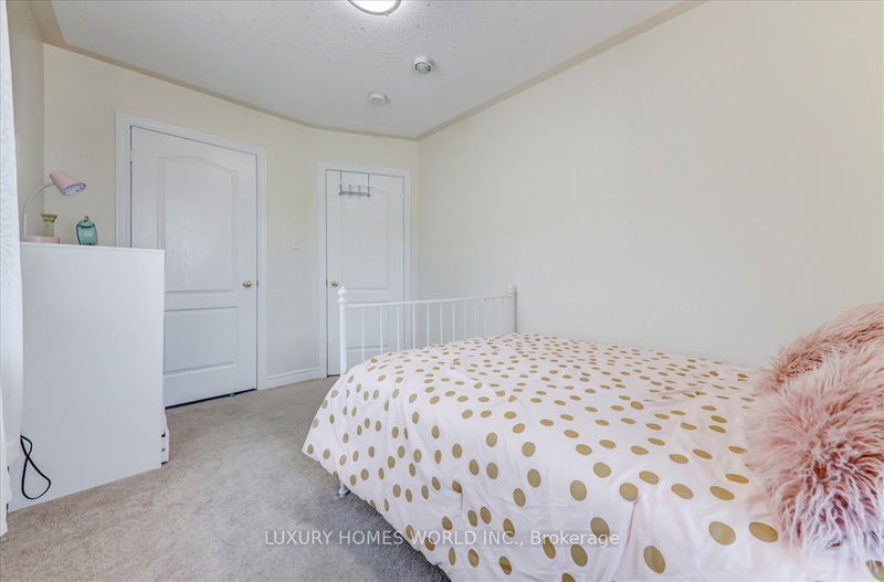 1519 Spinnaker Mews  Pickering, L1X 0C8 | Image 26