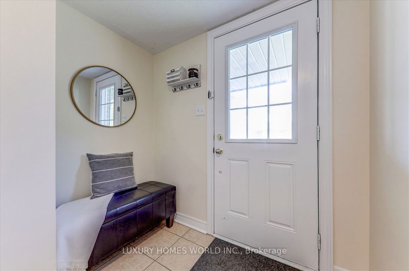 1519 Spinnaker Mews  Pickering, L1X 0C8 | Image 31