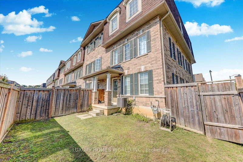 1519 Spinnaker Mews  Pickering, L1X 0C8 | Image 36